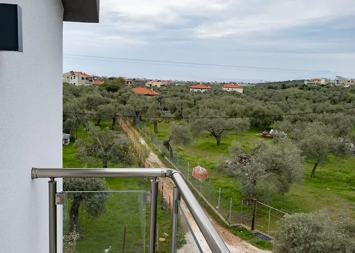 Sotiris Luxury * לימנריה