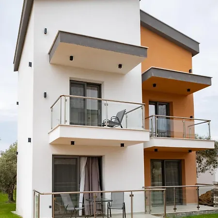 Sotiris Luxury Λιμενάρια